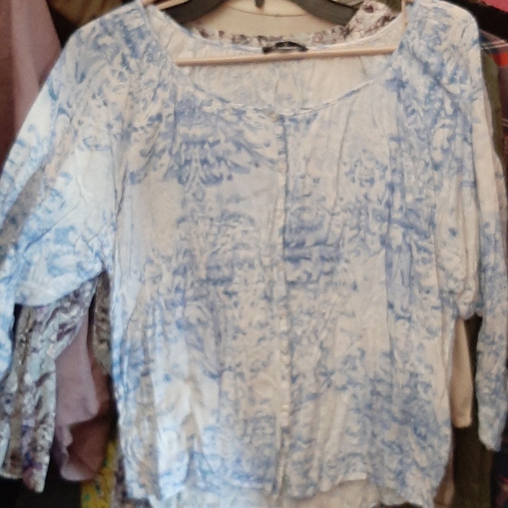 Long sleeve shirt